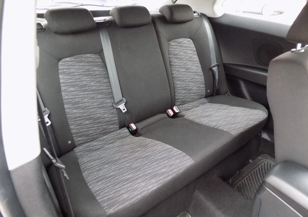 Kia Ceed cena 13000 przebieg: 133610, rok produkcji 2009 z Łazy małe 46